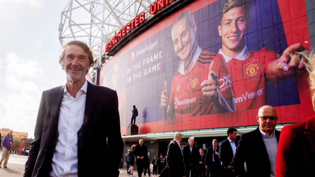 Bilionário Jim Ratcliffe adquire 25% do Manchester United