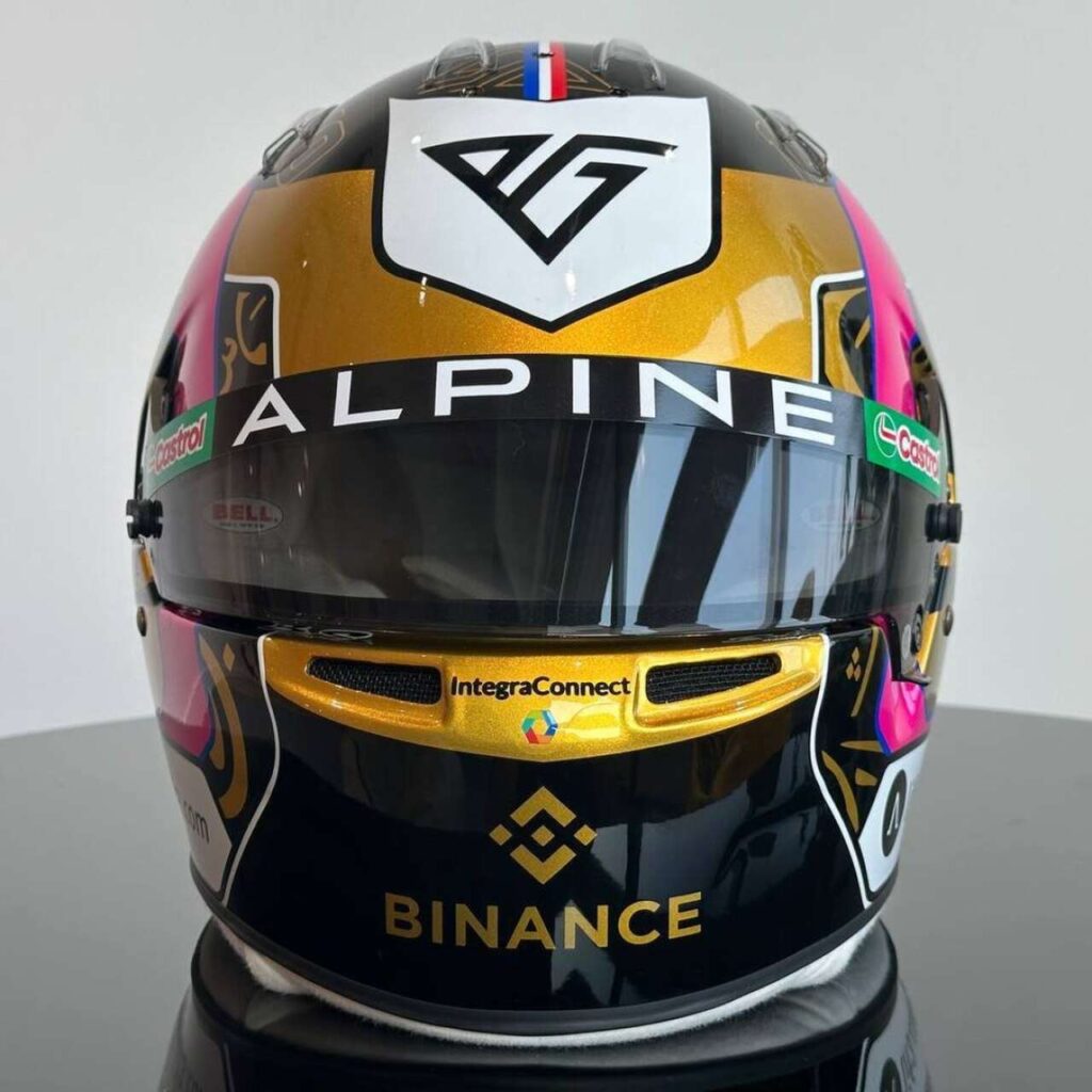 Binance revela o capacete de Pierre Gasly desenhado por fã para o GP de F1 de Abu Dhabi