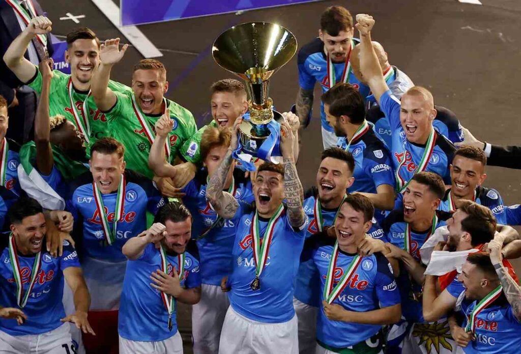 Campeão italiano, Napoli alcança superávit recorde de quase € 80 milhões