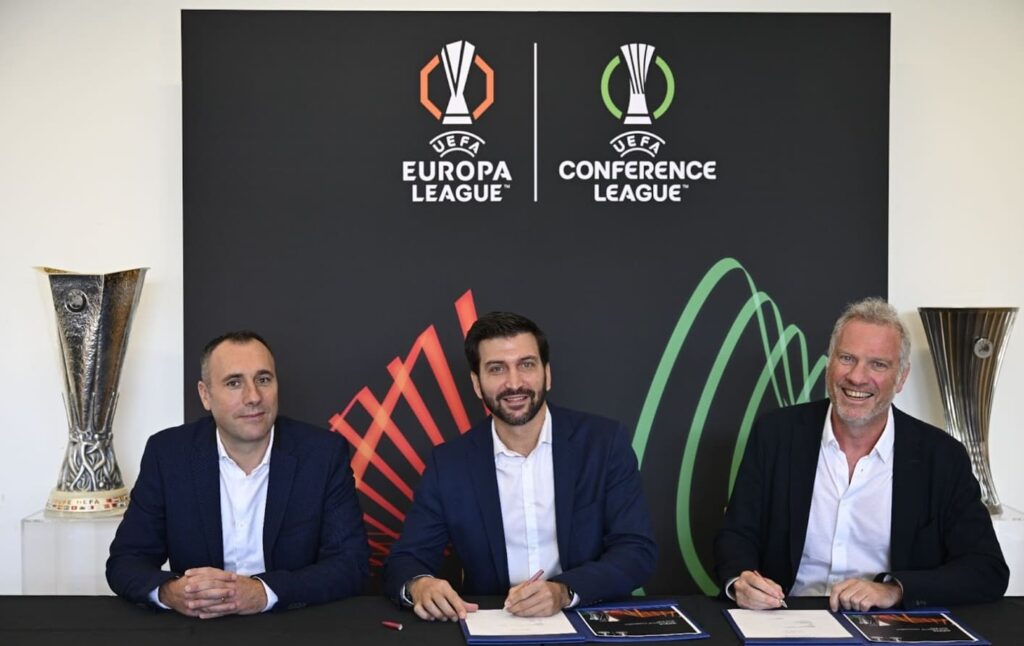 KIPSTA, da Decathlon, será a bola oficial da Europa League e Conference League até 2027