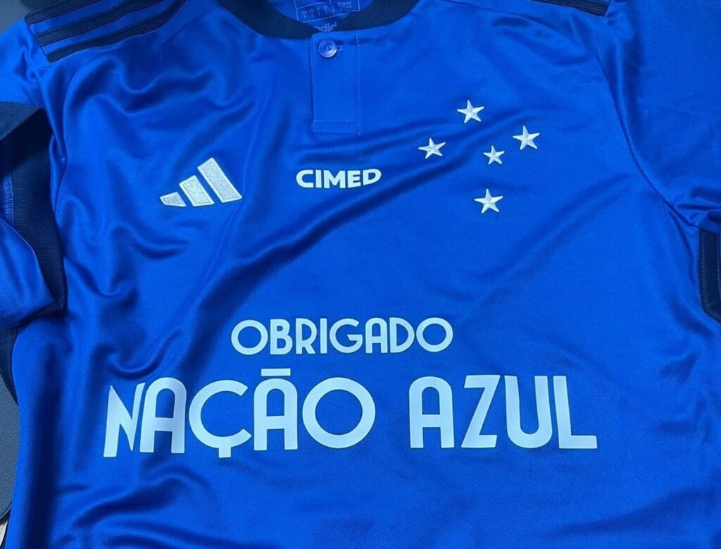 Betfair cede próprio espaço na camisa para Cruzeiro homenagear seus torcedores