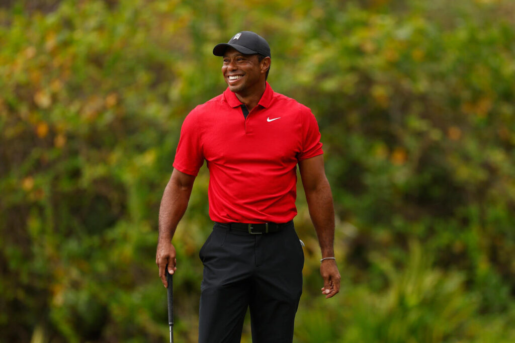 Após 27 anos, Nike anuncia fim da icônica parceria com Tiger Woods