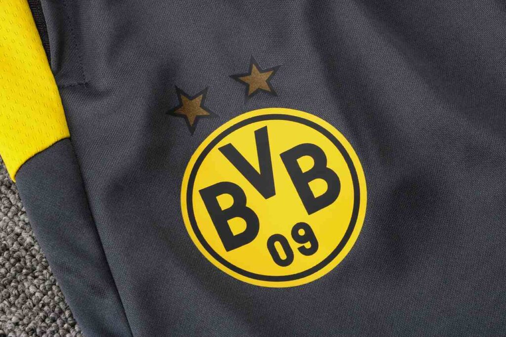 Visando aprimorar e-commerce, Borussia Dortmund e Legends firmam parceria