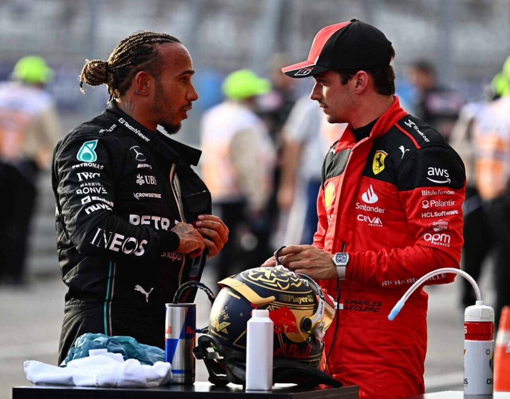 Scuderia Ferrari anuncia Lewis Hamilton como novo piloto para 2025