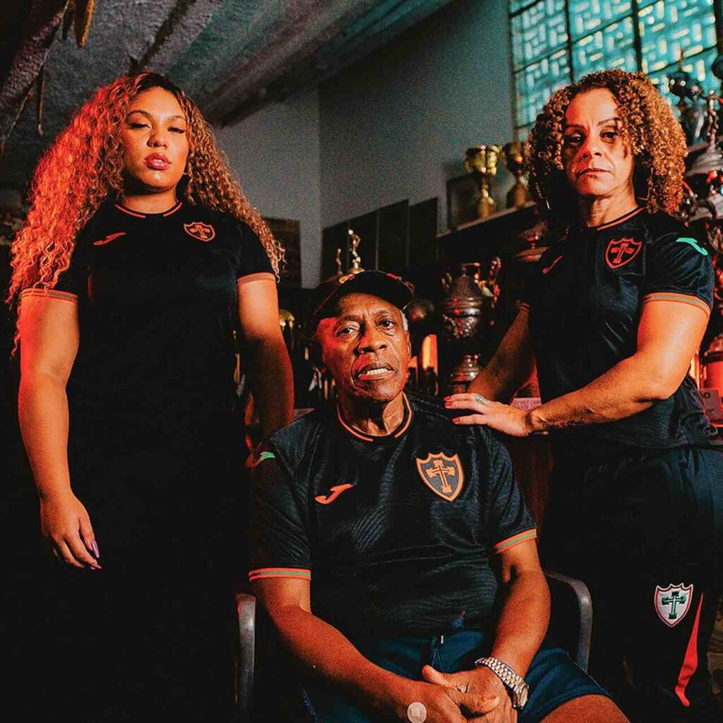 Portuguesa lança terceiro uniforme da temporada em campanha contra o racismo