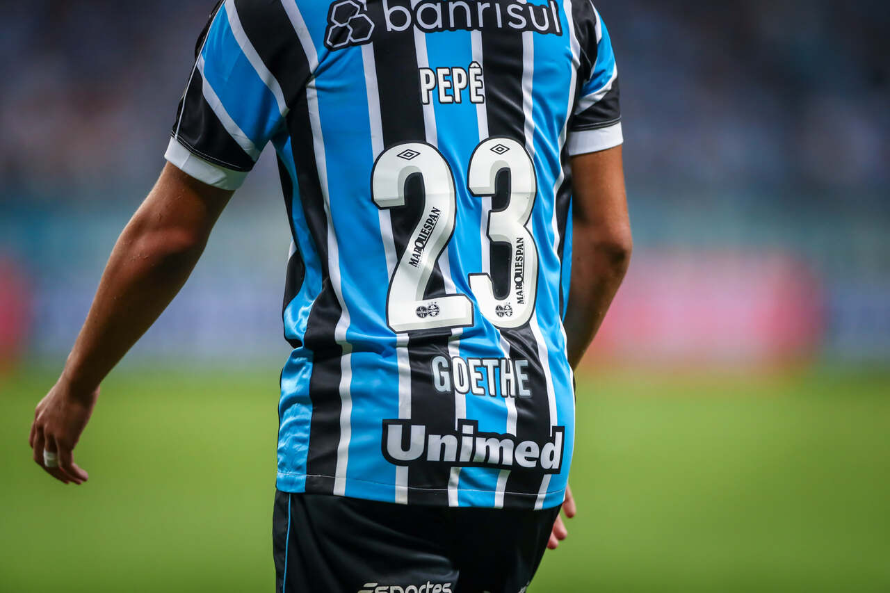 Com homenagem estampada na camisa, Grêmio celebrou os 252 anos de Porto Alegre