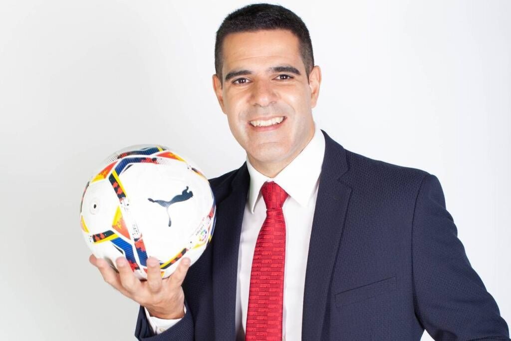 Após mais de 20 anos de ESPN, Paulo Andrade fecha acordo com o Grupo Globo