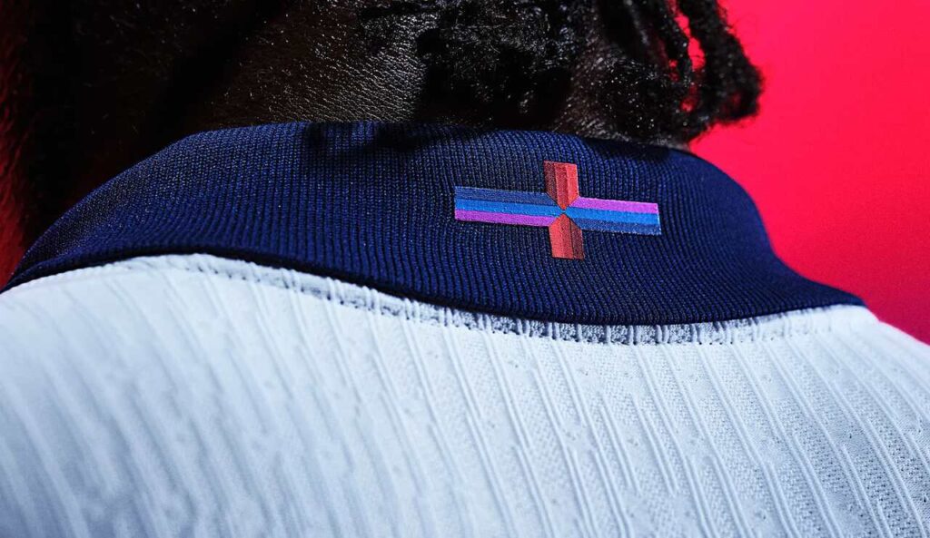 Nike sofre críticas por mudar cor de bandeira em camisa titular da Inglaterra