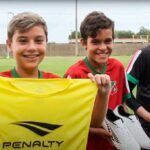 Penalty e Federação Paulista de Futebol premiam jovens atletas por ações sociais