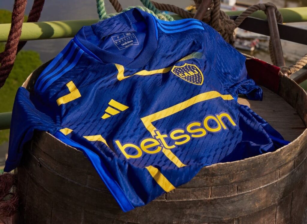 Inspirado na bandeira sueca, Boca Juniors divulga novo uniforme