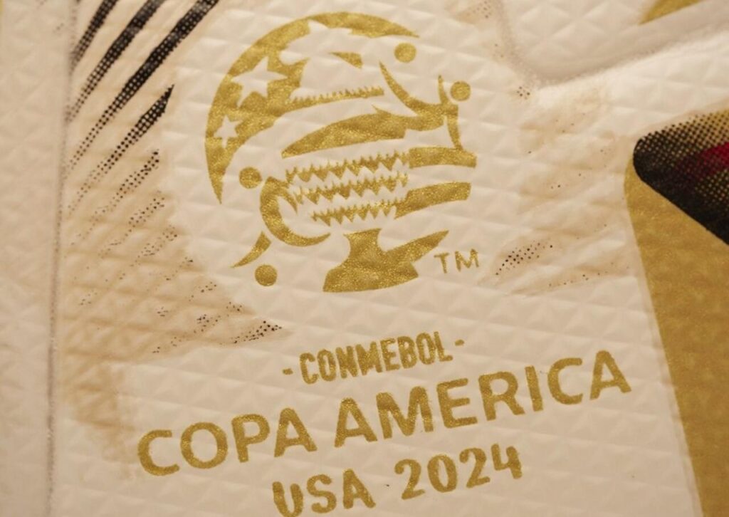 PUMA apresenta a bola da fase final da Copa América 2024