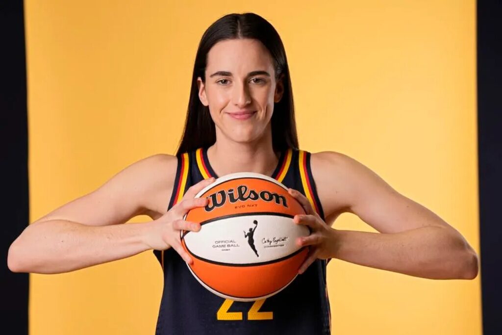 Em parceria com a Wilson, Caitlin Clark assina nova coleção de bolas de basquete