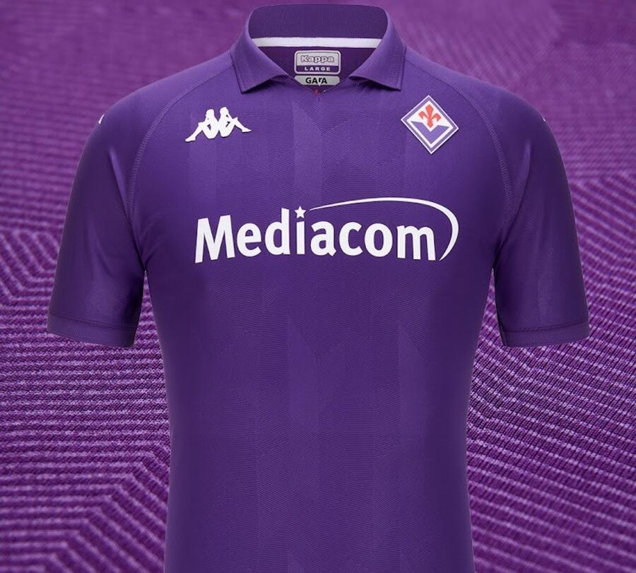 Em parceria com a Kappa, Fiorentina apresenta novo uniforme